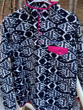 Patagonia Black Aztec Synchilla Snap Fleece